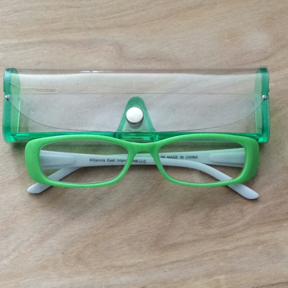 New W/O Tag Ladies Readers